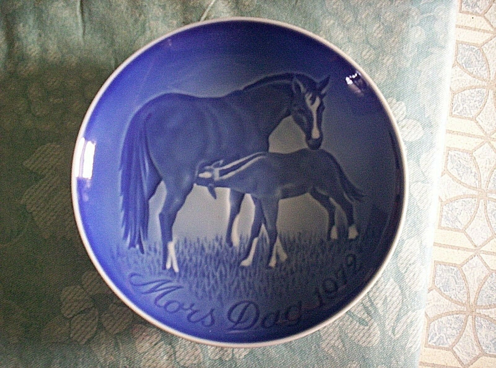 B & G Bing & Grondahl Mors Dag 1972 Mothers Day Plate Mare & Foal Blue Plate
