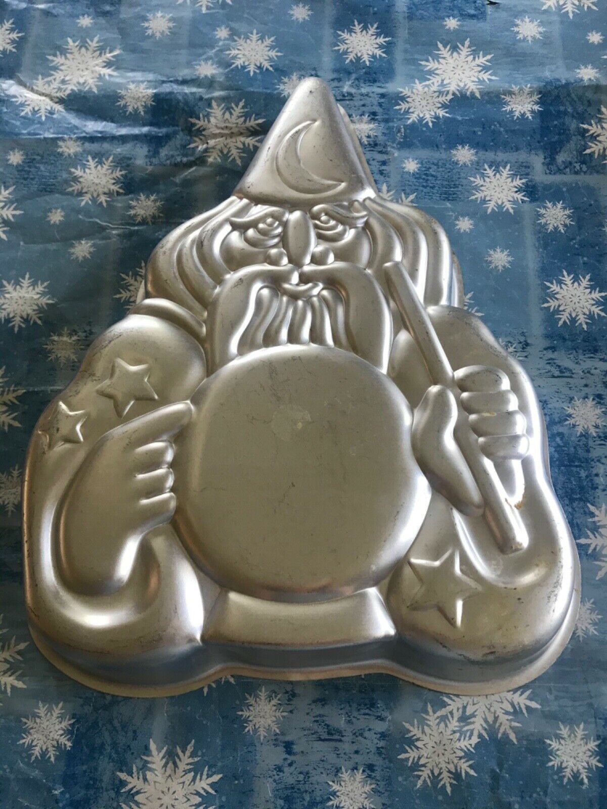 Wilton 502-2235 Wizard With Crystal Ball Cake Pan Baking Mold Used